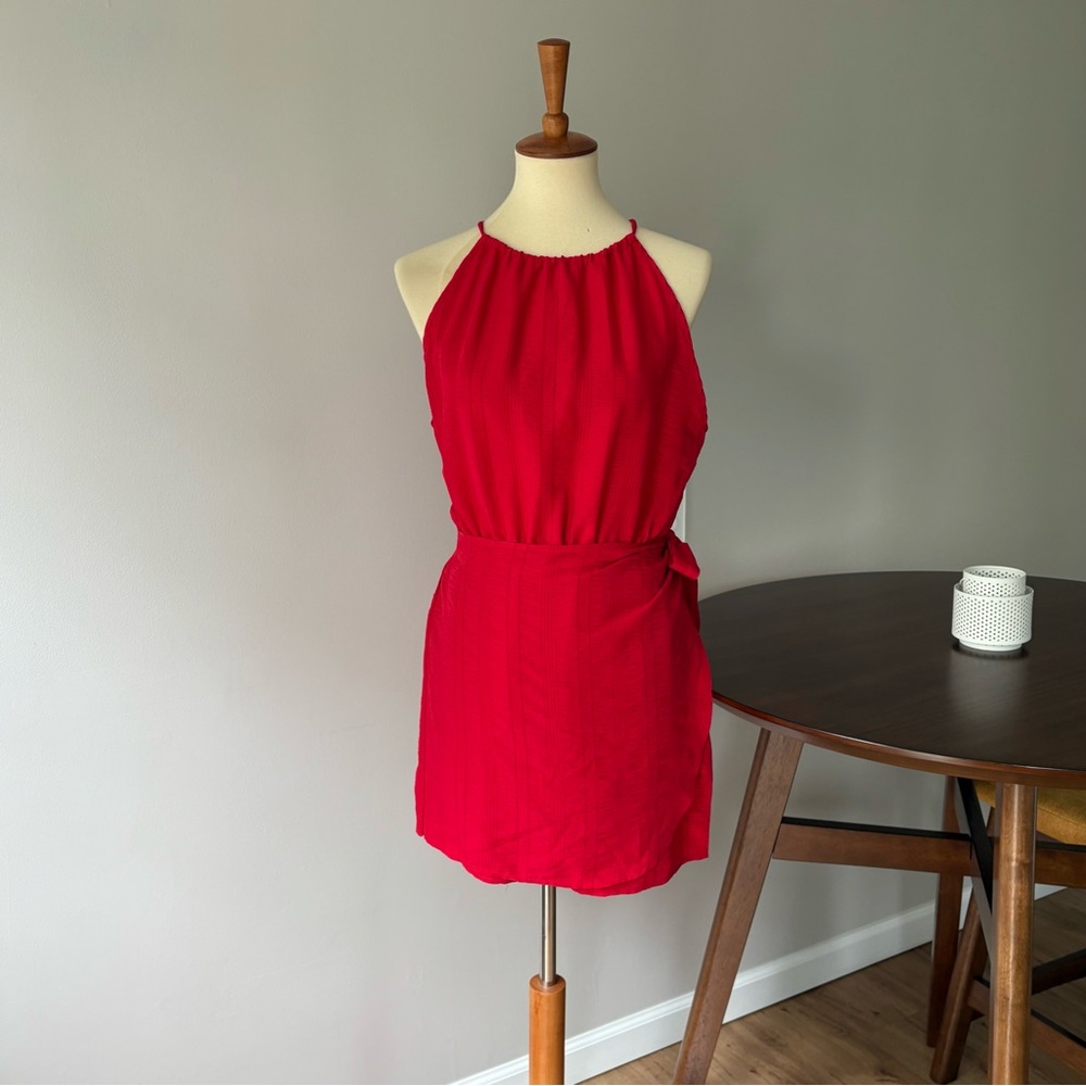 SHEIN Halter Neck Wrap Hem Romper